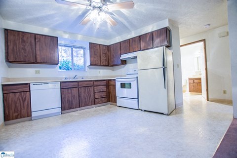 Large Kitchen Area